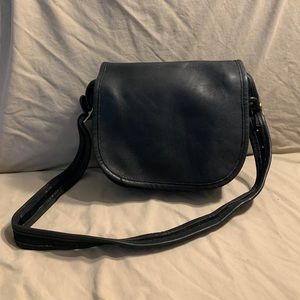 Vintage black leather Coach shoulder bag